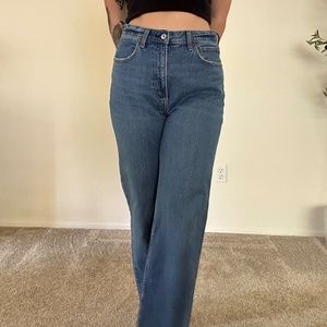 Abercrombie 90's High Rise Relaxed Jean